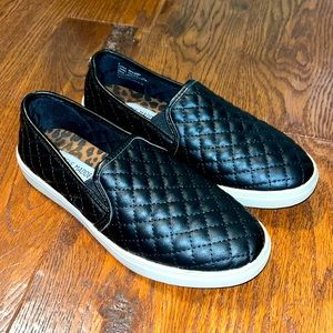 Steve Madden Ecentrcq Slip On